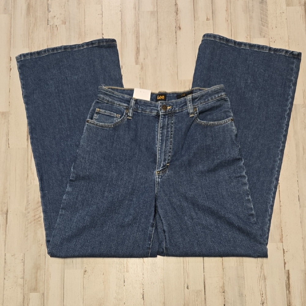 New with tag sz. 31 Lee Classic Indigo Jeans